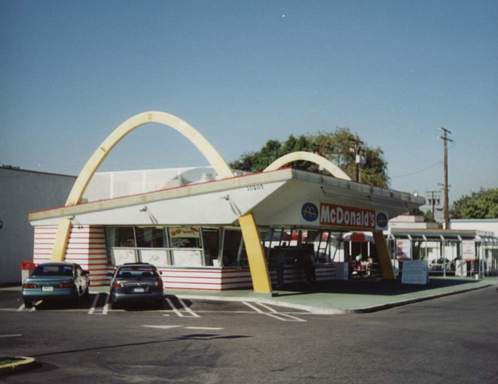Einziger McDonalds in ursprnglicher Form in Downey (Los Angeles)
