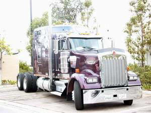 Truck in La Mirada (Los Angeles)