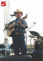 Fan Fair 2003 in Nashville: Daryle Singletary, Riverfront Stages