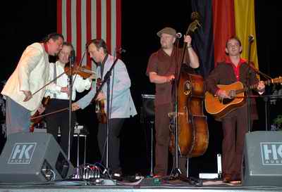 "Grand Ole Country" am 9. 4. 2005 in Bhl. Bild Jens H. Jensen