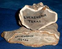 Waylon Jennings, Steine mit Hinweis auf Luckenbach, Texas